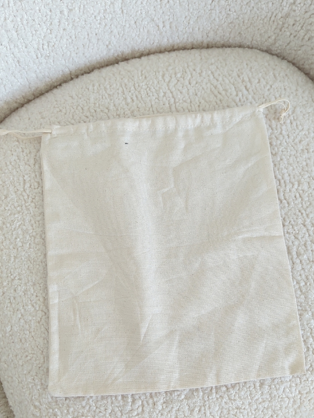 Valentino Cream Drawstring with Red Logo Patch Duster - Picture 3 of 3